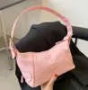 Вечерние сумки дизайнер дизайнер плечевой нейлоновые лампы кошельки и сумочки повседневные маленькие женские сцепления выходные в выходные дни розовые японцы