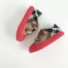 Burberrlies Designer Scarpe da corsa per bambini Plaid Neonata Scarpe da ginnastica da tennis Scarpe da ginnastica per scuola per bambini Ragazzo Scarpe in pelle nera Allenatore di calcio Adolescente Bambini