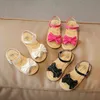Capsella Kids Girls Butterfly-Knot Hook Loop Beach Sandals Summer Barn Girls Non-Slip Patent Leather Shoes Storlek 21-30 G220523