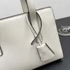 Reedição Mini-bolsa de bolsas femininas Bags de mensagens de luxo de alta qualidade de grande capacidade PU Carteira Designer de moda Bola de bolsa de compras 1ba357