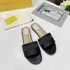 Zomer dames designer slippers echte lederen platte hak luxe sandales schuifregelaars solide kleur met brief