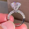 10K AU417 Vitguldkvinnor Moissanite Diamonds 1 2 3 4 5 CT Runda Luxury Wedding Party Engagement Anniversary Ring