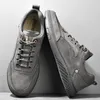 Scarpe da uomo in vera pelle allacciate Trend Comode scarpe da uomo all'aperto British Fashion Men High Top Sneakers Mocassini Uomo 220815