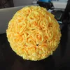 装飾的な花人工バラシルクの花のキスボール結婚式のための吊り下げボール