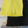 511 2022 Summer Kint Pullover Manica corta Giallo Nero Collo con risvolto Marchio Stesso stile Maglione scozzese Abiti da donna di lusso rongyi