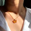 Pendanthalsband Trendiga sexiga orange fjäril Twisted Chain Halsband för kvinnor Summer Gold Color Clavicle Link Choker Jewelry Party Giftspe