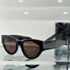패션 디자이너 선글라스 여자를위한 SLM94 삼각형 프레임 선글라스 M94 UV400 코팅 보호 렌즈 원래 케이스와 숙녀 럭셔리 안경