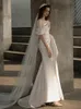Schulterfreie, trägerlose Brautkleider, sexy, bodenlang, kleine, nachlaufende Satin-Brautkleider