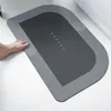 Guret super saugfähige Badematte Nicht -Slip -Badezimmer Matte Schnell trocknen Duschteppich Eingangs Fußmatte Toiletten Teppichbadzubehör 220511