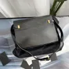 Äkta läder axelväskor mode kvinnor handväskor koppling lyxiga designer man kohude läder crossbody purses presbyopic tote berömda messenger väskor