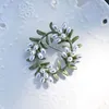 Pins Brooches Simple Elegant Wreath For Women Sweet Cute Vintage Plant Leaves Pearl Corsage Female Accessories Good Gift Seau22