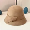 Berretti Cappello Ragazza Autunno Inverno Caldo Bacino Di Lana Pescatore Bowknot Versatile Cappello Da Madre Di Mezza EtàBerretti