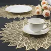 Uppsättning av 6 PVC placemats ihåliga blommor placerar mattor för matbordspressade vinylblommande blad julhem 220610