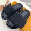 Designer Sliders Slippers Dames Sandalen Beroemde zonsondergang Flat Comfort Muilezels Verstelbare gewatteerde riem aan de voorkant Slippers Pool Pillow Slide Heren Slides Outdoorschoenen