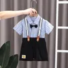 Zestawy odzieżowe ubrania chłopca letnie krótkie tulei urodziny garnitury urodzony garnitur miękkie bawełniane solidne spodnie do paska dla niemowlęcia