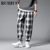Ruihuo Ankle-Length PlaidHarem Pants Men Clothingers Men Pantsズボンズボン日本のファッショングレースウェットパンツM-3XL 220726