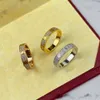 Love Ring Diamonds Luxury Brand Officiella reproduktioner Toppkvalitet 18 K Gilded Engagement Par Rings Brand Design Ny Selling Di230e