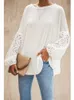 Élégant dentelle à manches longues chemise femmes Vintage évider col rond solide hauts automne femme haut décontracté T-Shirt 220411