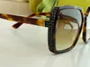 Женские солнцезащитные очки для женщин Мужчины Солнцезащитные Очки Мужская 0867 Модный стиль защищает глаза UV400 объектив высшего качества с корпусом