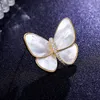 Luxury Design Women Style Natural Shell Brooches Silver Pin Butterfly Shape Breastpin for Gift185S