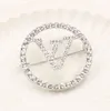 10style Simple L Double V letter Brouches Buchury Brooch Brooch Design Dising Women Crystal Rhinestone Pearl Suit Pin Pin Mashion Jewelry Decoration Associory Gift