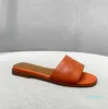 Sandale femme 2022 nouveau haut d'été couche chaussures en cuir chaussures de plage mode décontracté respirant antidérapant semelles souples sandale hommes