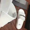 2023 Modne Sandały Sandały Kapcie dla mężczyzn Kobiety z oryginalnym gorącym projektantem Unisex Beach Flip Flip Flops Top Quality DM220605