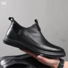 Designer Men's Casual Velvet Cotton Shoes Men's Cowhide Martin Boots Mens Leather Soled High-End Soft Surface Sports A24