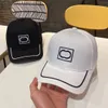 Tasarımcı Beyzbol Kapakları Luxurys Beyzbol Kapağı Düz ​​Renkli Mektup Ördek Dil Şapkaları Spor Mizaç Yüz Koaplecap Sıradan Seyahat Güneşlik Şapkası Çok İyi