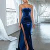 Sexig rygglös korsett hög slits elegant sammet aftonklänning dres mode solid party club formell långa maxi klänningar 220509