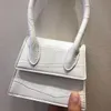 Lüks tasarımcılar çanta kadın omuz crossbody flep çanta çanta çanta çanta cüzdanları totes elleçli postmen yamuklu hasp düz renkli sırt çantası çanta