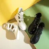 Gotisk spännband ankelstövlar kvinnor vår sommar läder plattform vit svart motorcykel skor modedesigner platt sandaler 0613