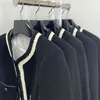코트 2022 스프링 새로운 패션 작은 향수 유명인 흑백 색상 대비 기질 얇은 짧은 코트