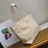Designer Luxury Satchel Messenger Handbag Nylon Stim Handtag med axelband Crossbody Bag French Bag