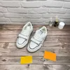 Italiens hochwertige Freizeitschuhe, Damen-Laufschuhe, niedrig geschnittene, bestickte, bedruckte, bedruckte Canvas-Sneaker mit Gummisohle und atmungsaktiven Sommer-Outdoor-Trainer-Sneakern aus Segeltuch mit weichen Sohlen