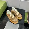 Nowe buty designerskie mężczyźni kobiety obuwie Ace Bee Sneaker klasyczny biały pasek płótno łączenie retro trampki Chaussures haft ze zwierzętami trenerzy z pudełkiem 35-45