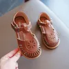 Girls Sandals Children's Hollow Soft Sole Shoes Carved Fashion Princess Shoes Beach Shoes Cut-outs Princess 220425