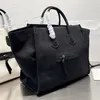 Sac à bagages Nano Doublure en cuir de veau en daim Finition dorée Bourse Dames Luxurys Designer Cuir de veau grainé Poignée épaule Bandoulière Sac à main fourre-tout