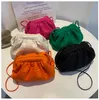 X Handhållning av molnväska högkvalitativ handväskor Kvinnors lyxdesigner Soft Handbag Crossbody B V Bags Clutch Purse