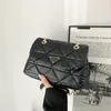 Internet Celebrity Rhombus Chain Shoulder Bag New Fashion Solid Color Pu Soft Surface Messenger Bags Korean Casual Textured Small Square Bag