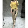 I pantaloni di temperamento femminile dei pantaloni dritti stampati in seta satinata di sapore di Hong Kong allentano la vita alta 220725