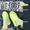 Qmaigie Men Slides Sanders 2022 Luxury Brand Designer Women Women Trend Strend Strenders Summer Beach Shoes Flip Flops Men Slides Glow Green Y220523