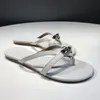 Lyxmärke tofflor Sandaler Kvinnor Burgogne Corfou Sandal Beach Slipper Woman Flat Sandaler Flip Flops Women Shoes Fashion äkta lädermatchande lås