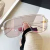 نظارة شمسية من قطعة واحدة كبيرة الحجم للنساء خمر إطار واضحة