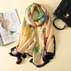 Ny djurparrotmönster Fashion Joker Silk Scarf Imitate Shawl Dual Purpose billig grossist