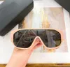Summer Oversize Shield Wrap Occhiali da sole Lucidi Nero Arancione Lens Occhiali da sole da donna Occhiali con protezione UV400 con scatola
