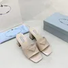 2022 Designer Damen Sandalen Oran Sandalen Klassische Hausschuhe Echtleder Slides Plattform Alphabet Flats Schuhe Sneakers