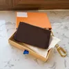 Fashion Key Pouch Pochette CLES Key Coin Purse Womens Mens Brown Old Flower Ring Credit Card Holder Mini Wallet Bag With Box 6265A259i