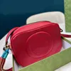 Bolsa de câmera com borla Bolsas de ombro Bolsa de corpo cruzado Moda Carta Estampada Padrão Grão Couro Genuíno Zíper Aberta Bolsa Feminina com Aba Simples Qualidade