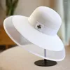 Brede rand hoeden retro elegantie kleine geur wind mesh strand zonblok grote stro hoed mode dames vouwen luxe ontwerper scot22